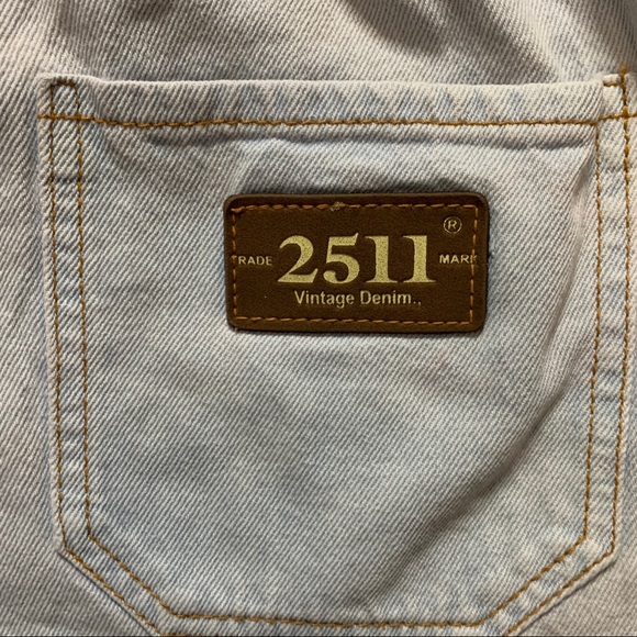 Short jeans - Picture 3 of 4